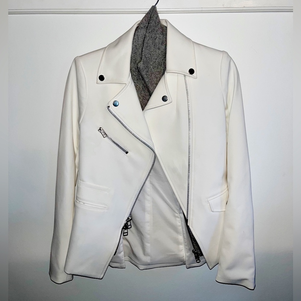 Veronica Beard Scuba Hadley Jacket, White, With Cashmere Dickey, Size 0